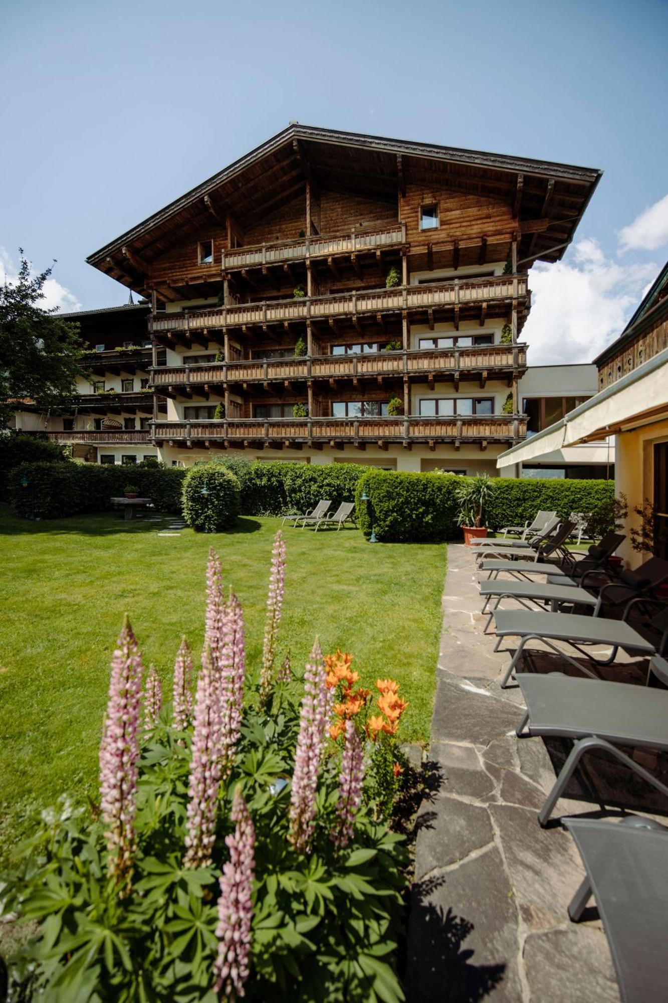 Das Gemuetliche Dorfhotel Kaltenhauser Hollersbach im Pinzgau Esterno foto