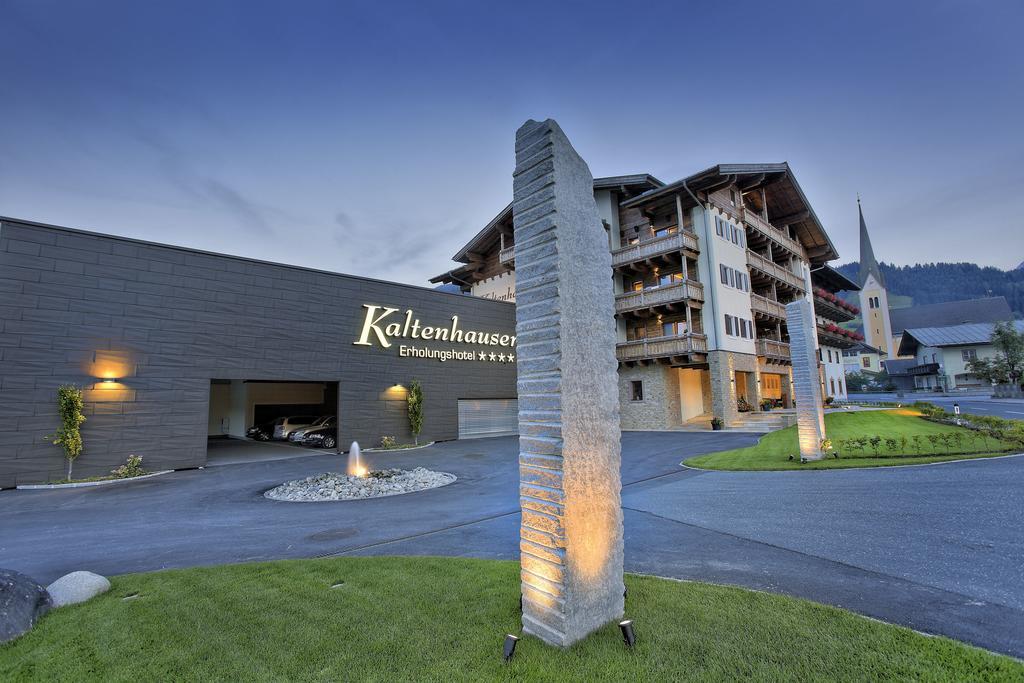 Das Gemuetliche Dorfhotel Kaltenhauser Hollersbach im Pinzgau Esterno foto