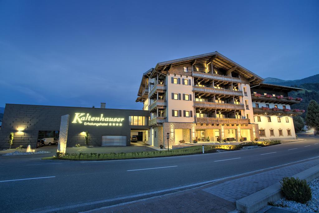Das Gemuetliche Dorfhotel Kaltenhauser Hollersbach im Pinzgau Esterno foto